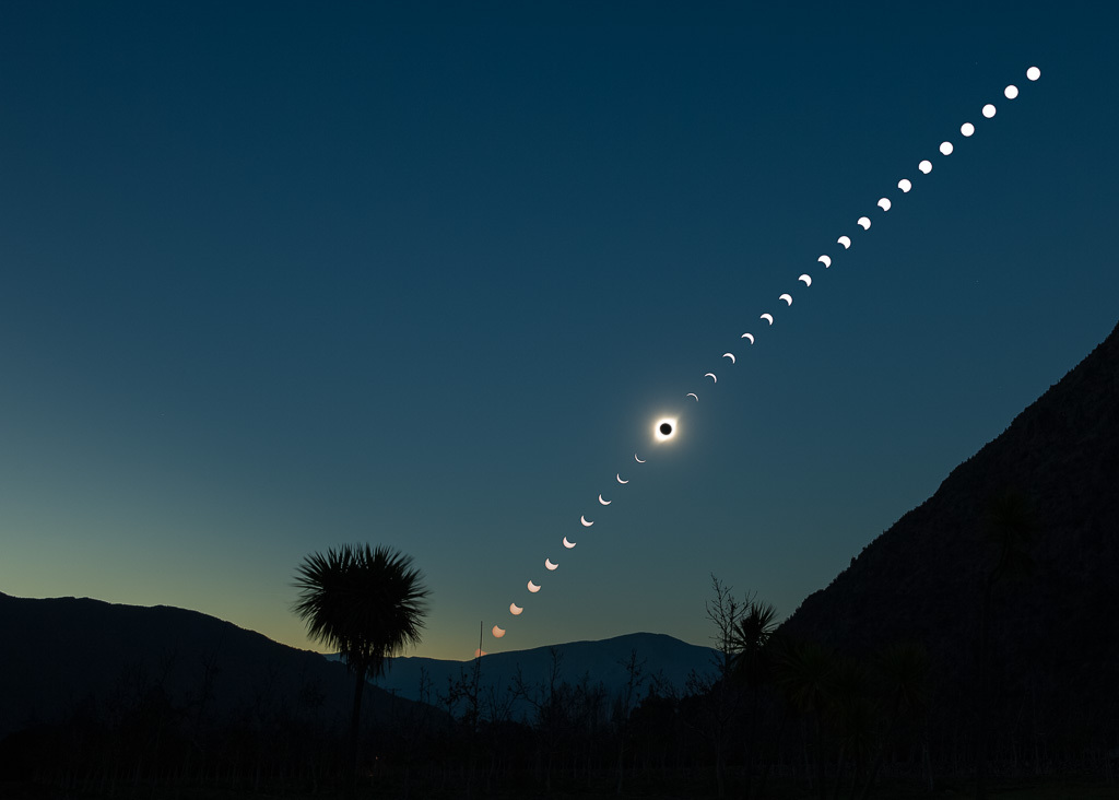 Time_Lapse_of_Total_Solar_Eclipse-NFexport