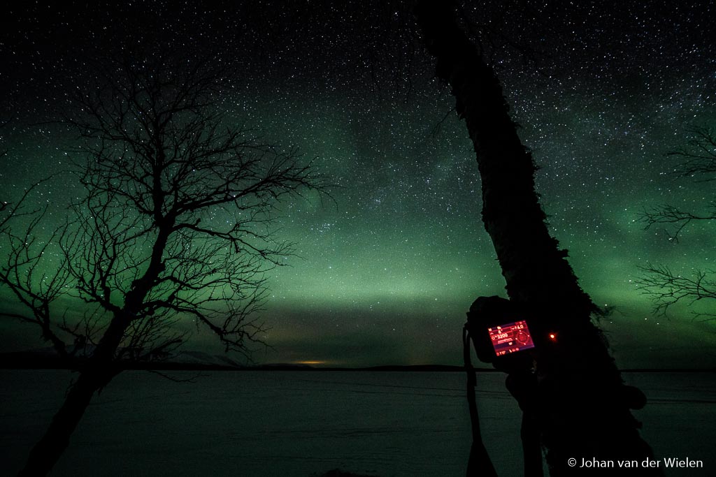 ’s Nachts op pad? Ze je Pentax op nachtverlichting en je nachtzicht wordt niet verstoord als je even op het schermpje moet kijken.